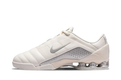 Nike Nike Total 90 Shox Magia Wmns "Sail Metallic Silver" (IO9300-100)