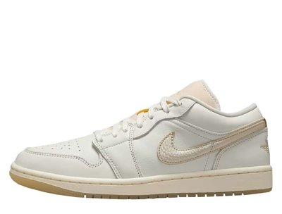 Nike WMNS AIR JORDAN 1 LOW SE